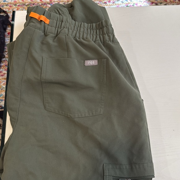 Figs Joggers - Picture 5 of 6